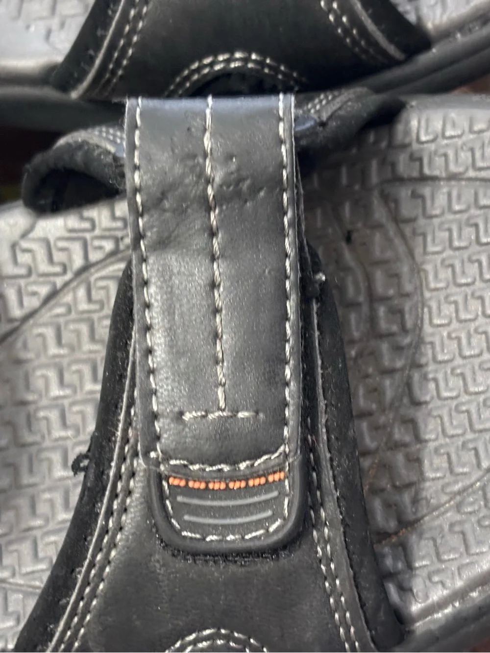 Khombu Men’s Black/Gray Hook & Loop Strap Sport Sandals US 9 EU 42
